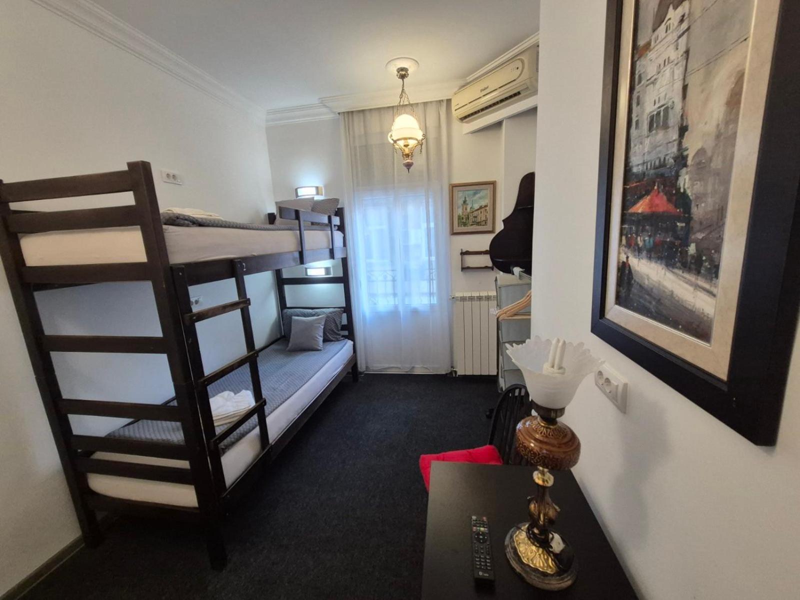 Ferienwohnung Republica Belgrad Zimmer foto